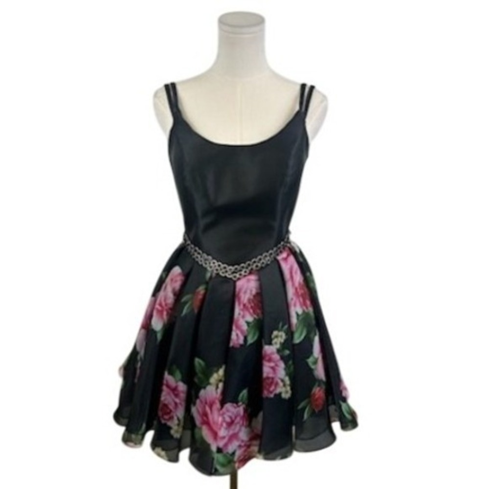 Madison James Mini Dress Women's Size 8 Black Pink Floral Cocktail